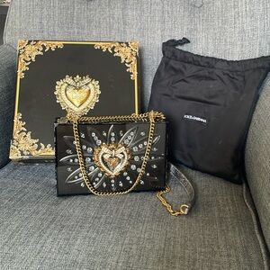 Dolce& Gabbana devotion box bag